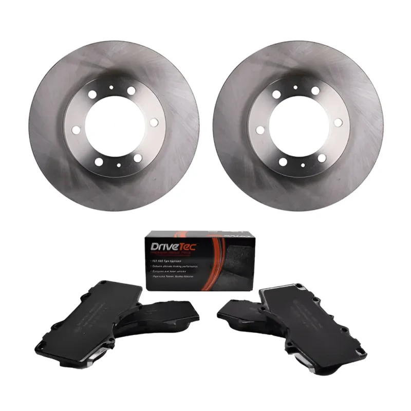 Kit de discos y juego de pastillas de freno delanteras para camionetas Toyota Hilux 2.4 modelos 2016 a 2022. Marca Drivetec.